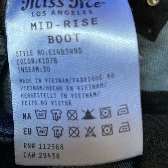 Barely worn miss me jeans! - Picture 5 of 5